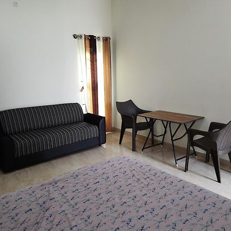 Hotel Meadows Phase 1,Ozone Urbana à Devanahalli Extérieur photo